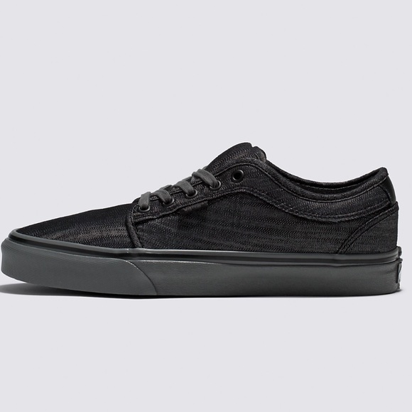 Vans WMNS Skate Chukka Low
Black/Grey/Denim
VN0A4BX45BR
Sneakers - Picture 2 of 16